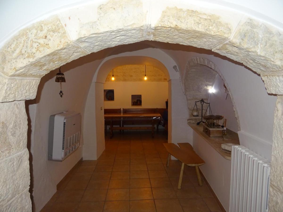 Hostal Trulli Di Zia Tata Locorotondo Exterior foto