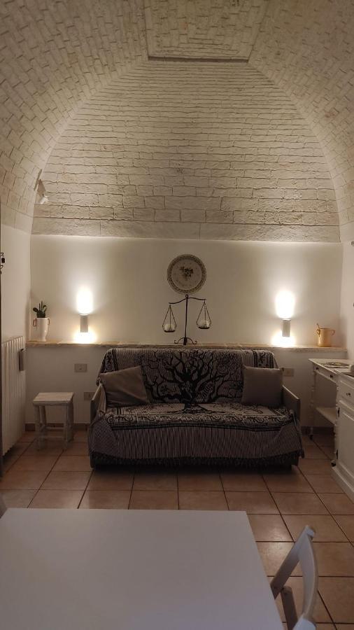 Hostal Trulli Di Zia Tata Locorotondo Exterior foto