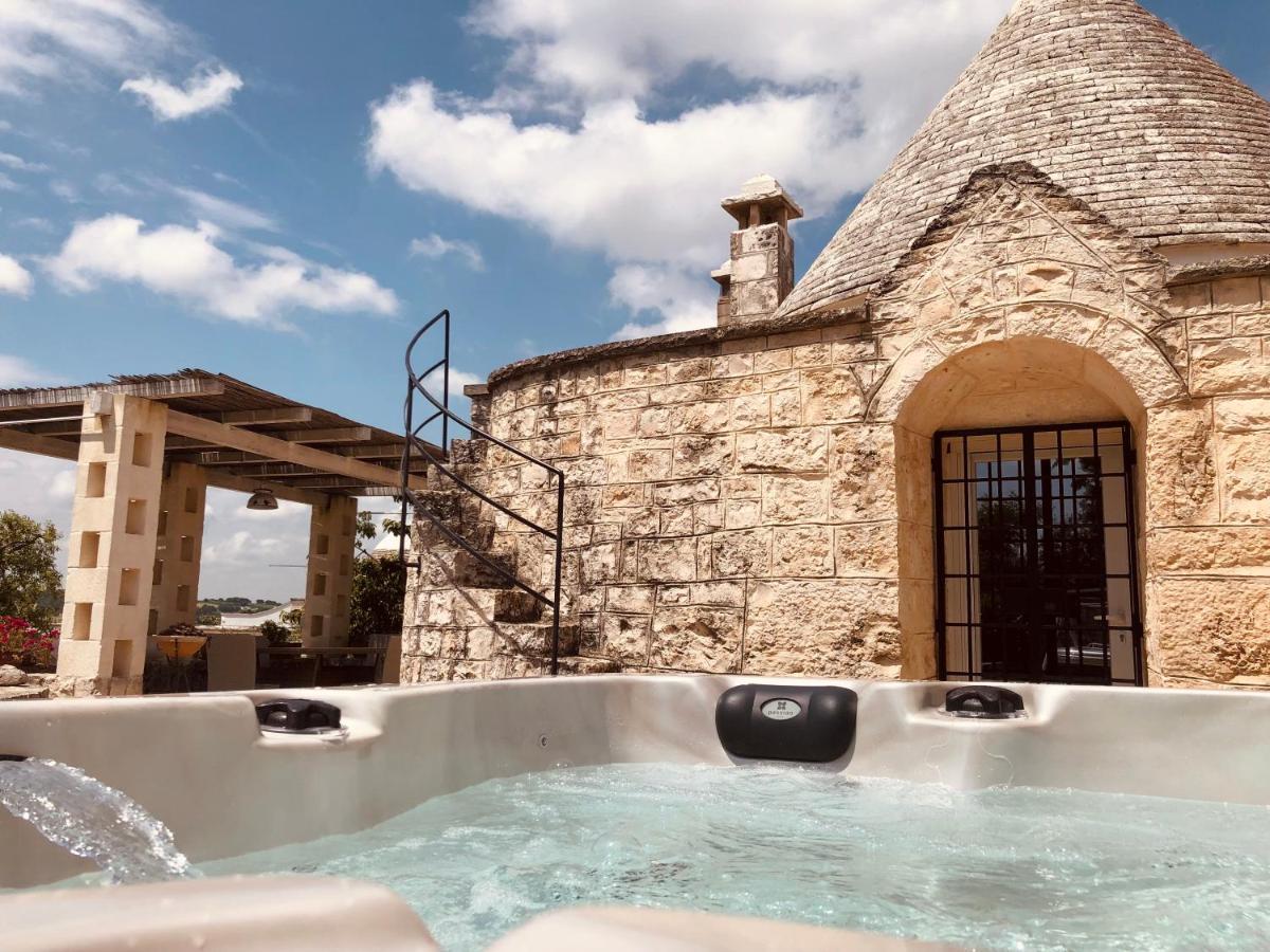 Hostal Trulli Di Zia Tata Locorotondo Exterior foto