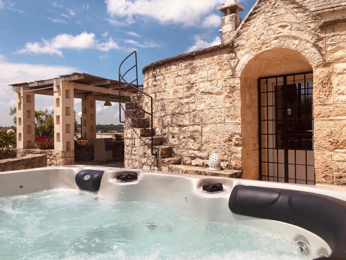 Hostal Trulli Di Zia Tata Locorotondo Exterior foto