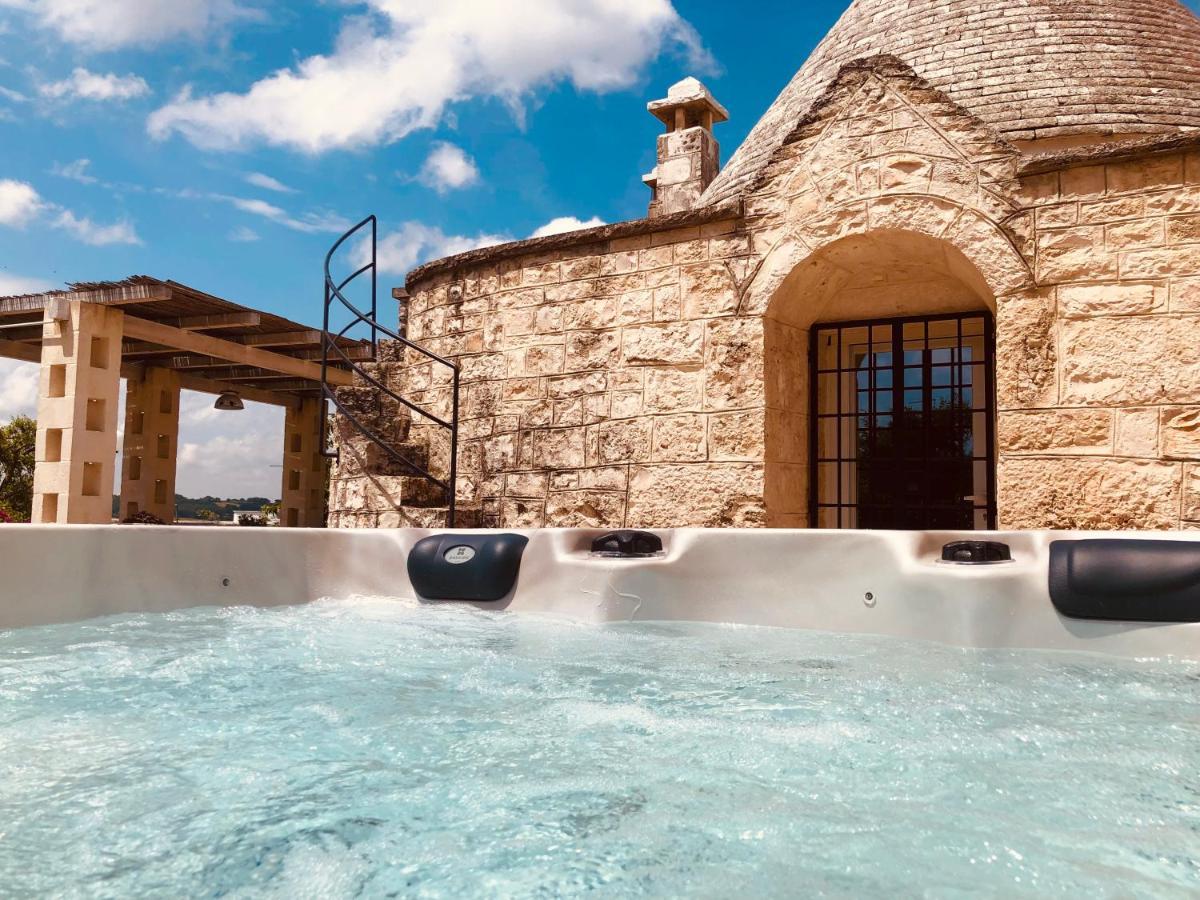Hostal Trulli Di Zia Tata Locorotondo Exterior foto