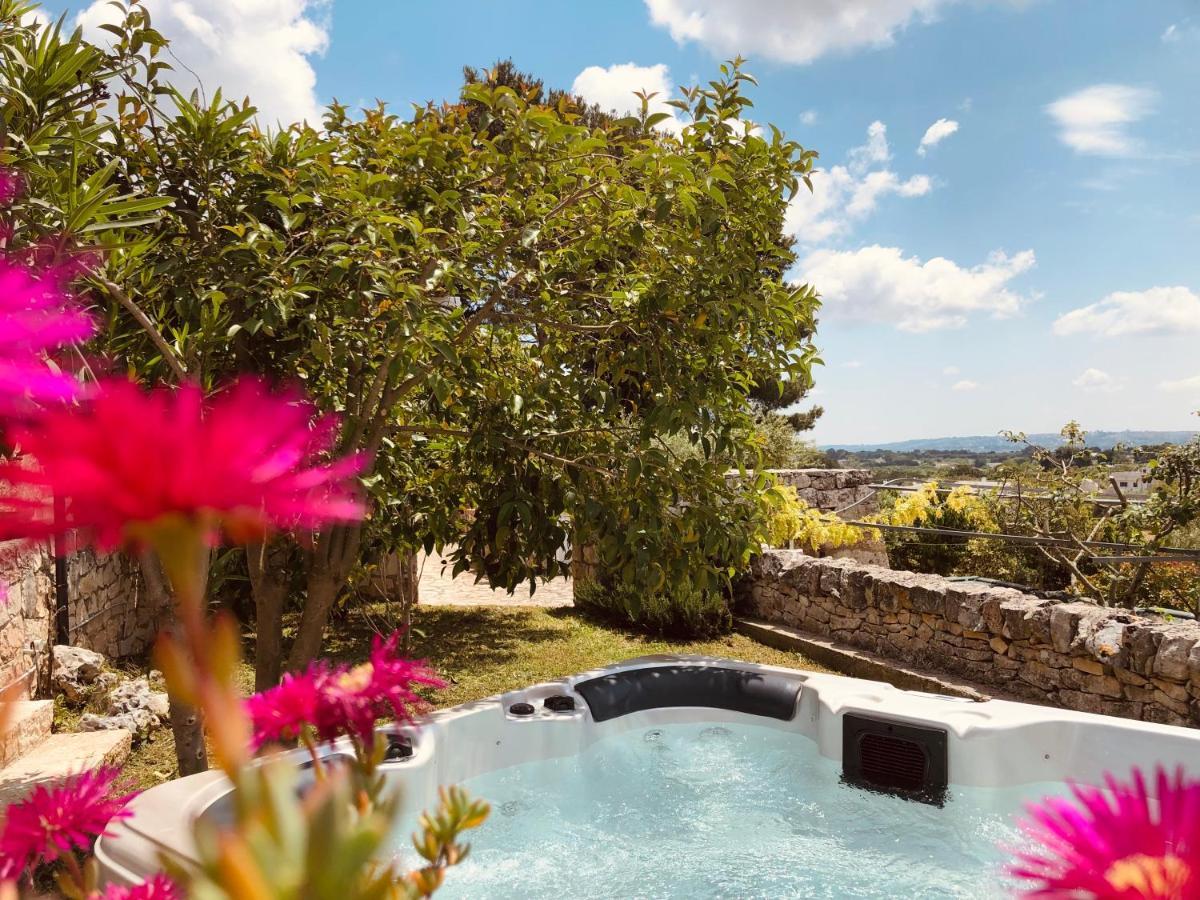 Hostal Trulli Di Zia Tata Locorotondo Exterior foto