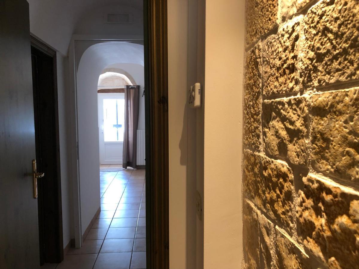 Hostal Trulli Di Zia Tata Locorotondo Exterior foto