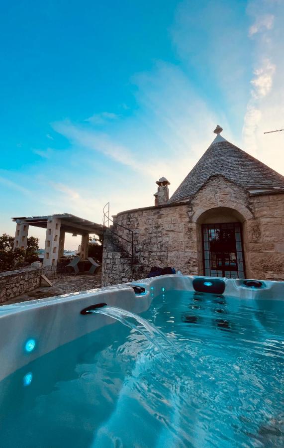 Hostal Trulli Di Zia Tata Locorotondo Exterior foto
