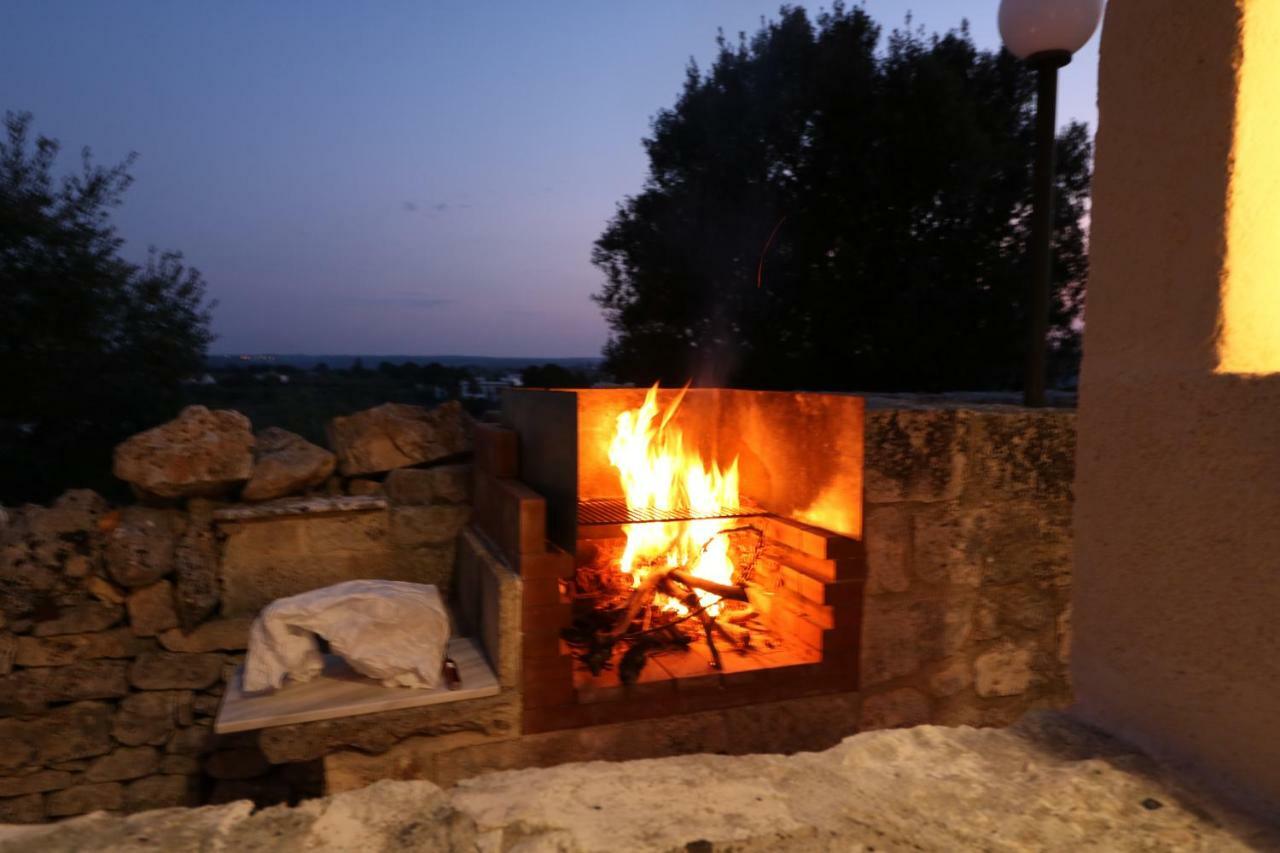 Hostal Trulli Di Zia Tata Locorotondo Exterior foto