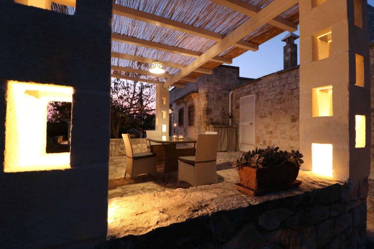 Hostal Trulli Di Zia Tata Locorotondo Exterior foto