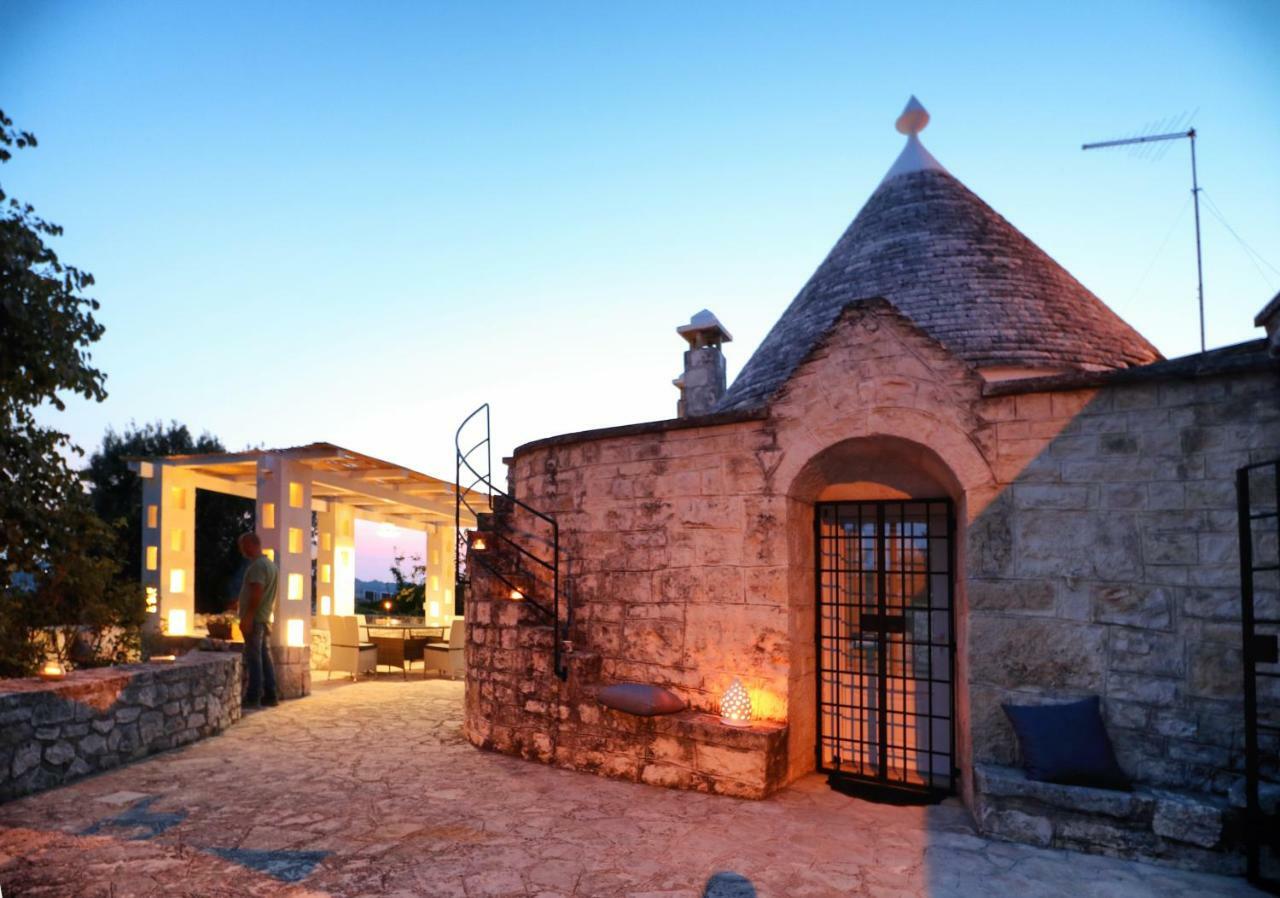 Hostal Trulli Di Zia Tata Locorotondo Exterior foto